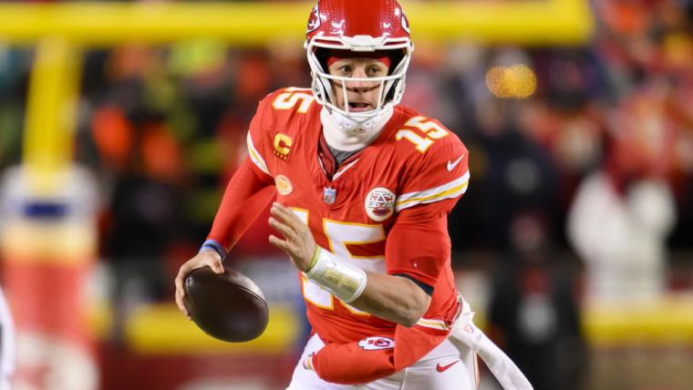 队于危难 队于危难